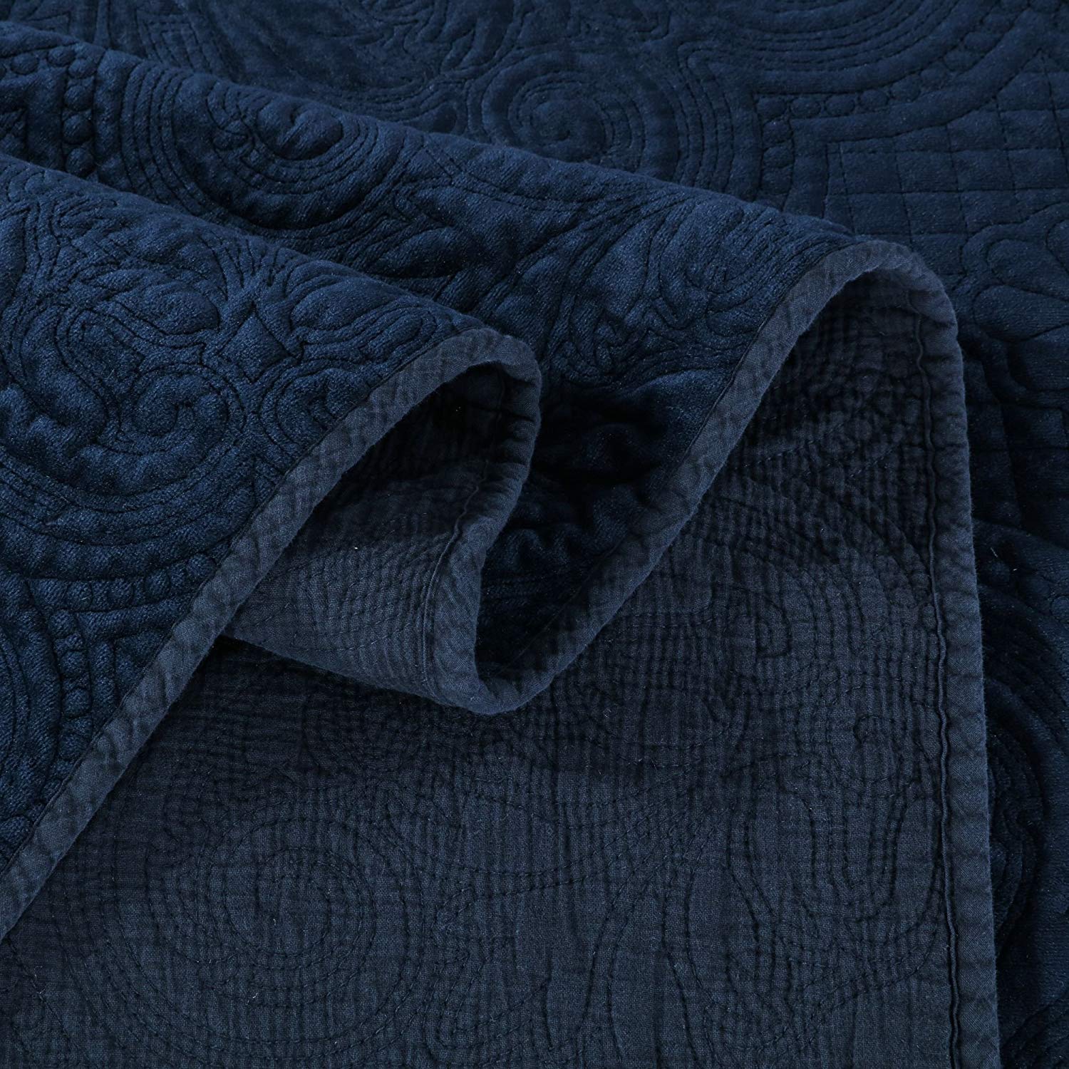 Mintorai Stonewashed Embroidered Floral Design Quilt Set with Pillow Shams, Grey or Blue