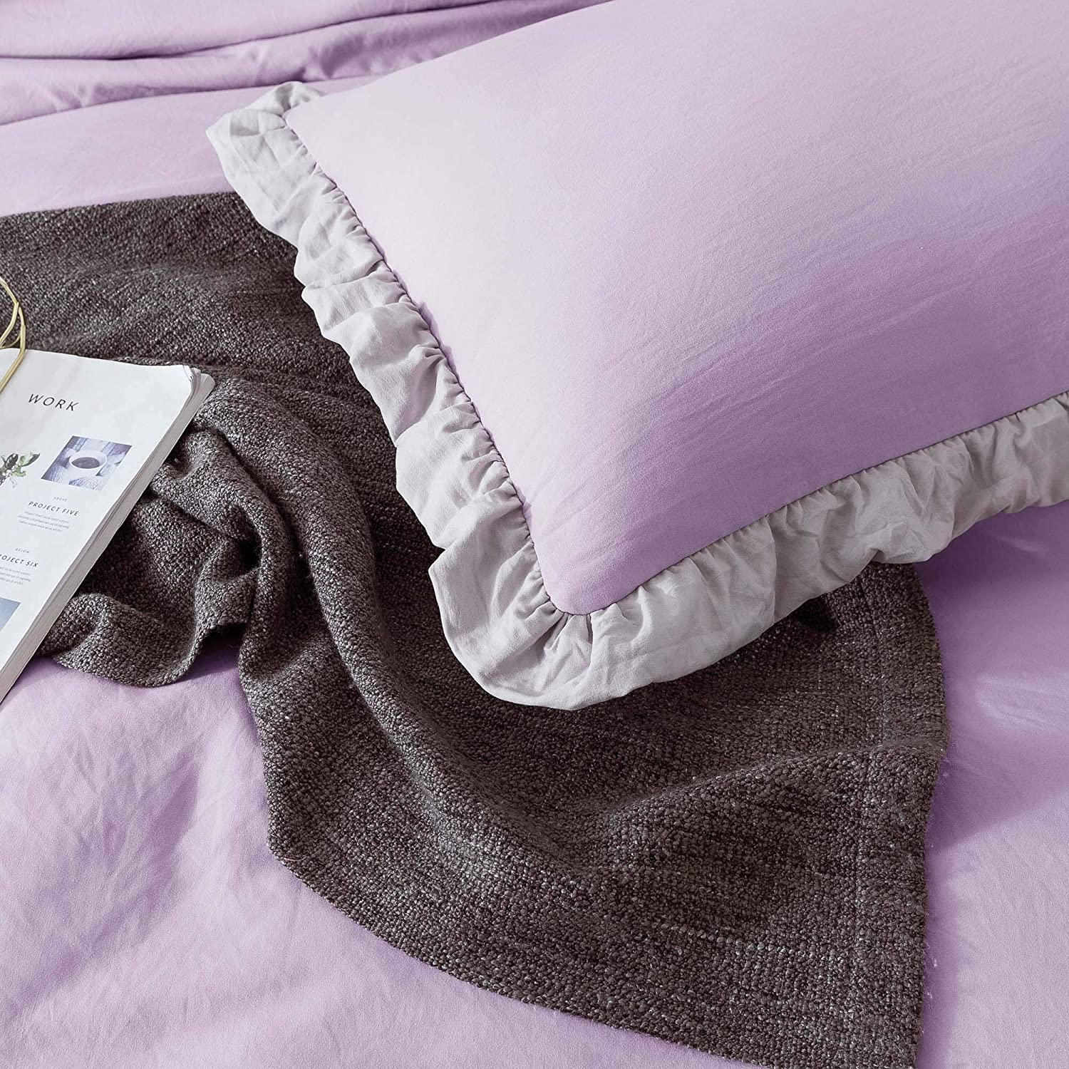 Mintorai Ultra Soft Quilted Comforter Set with Ruffled Trim Edge, Room Decor, Graduation Gifts